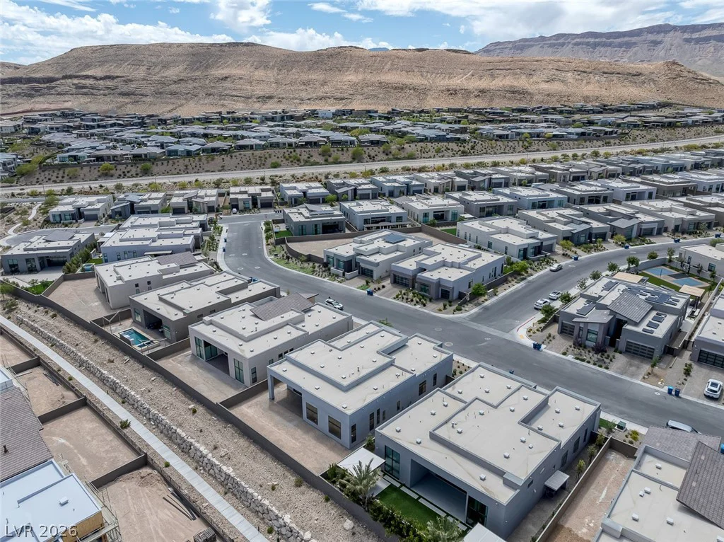 5064 High Hill, Las Vegas, NV 89135