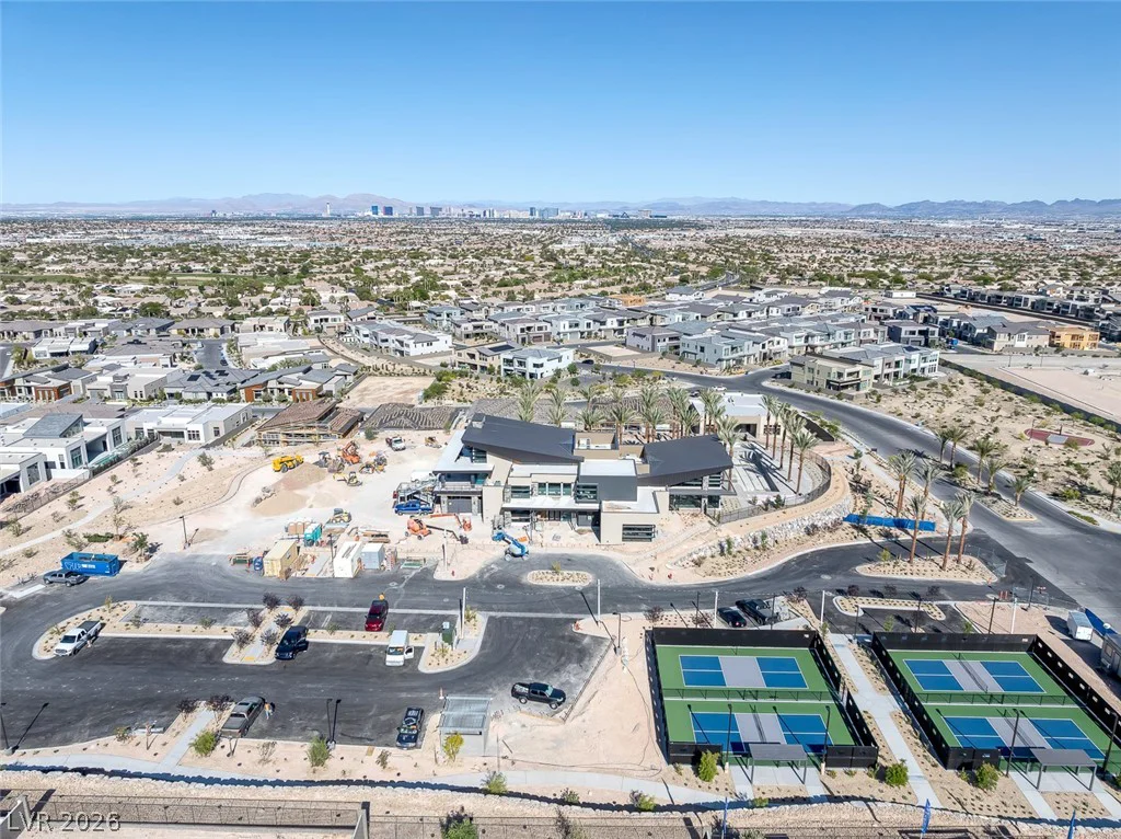 5064 High Hill, Las Vegas, NV 89135