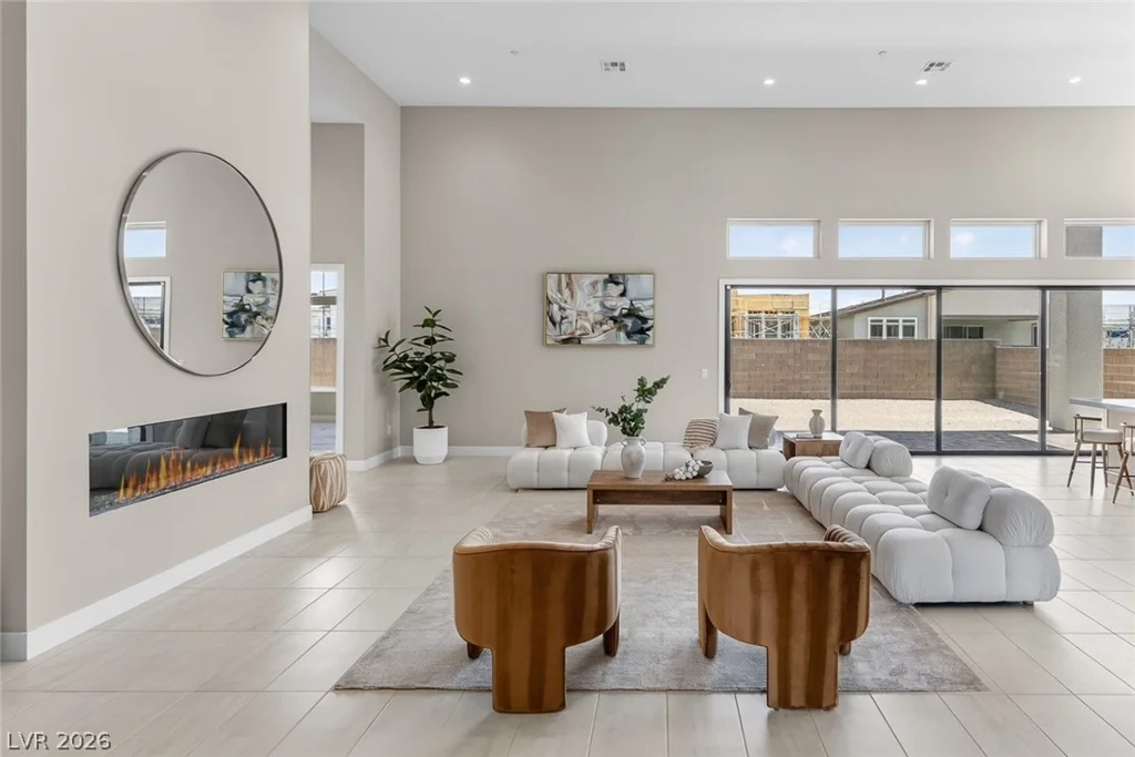 5064 High Hill, Las Vegas, NV 89135