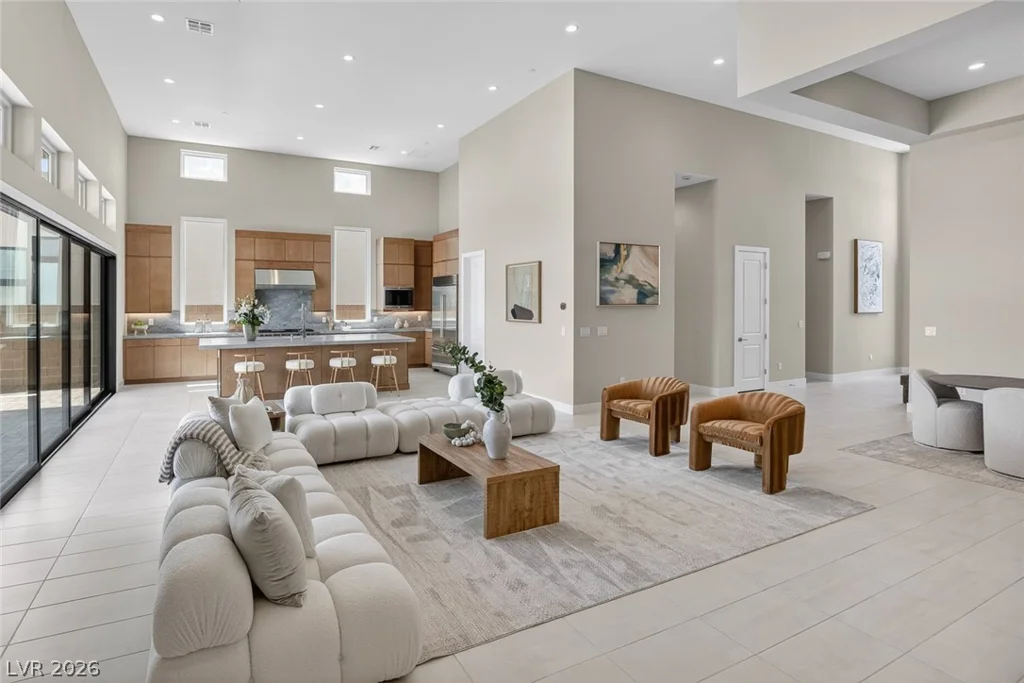 5064 High Hill, Las Vegas, NV 89135