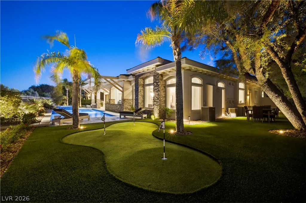 9320 Tournament Canyon, Las Vegas, NV 89144