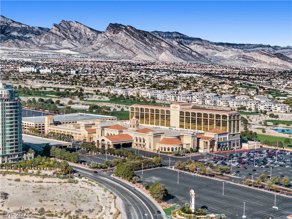 9320 Tournament Canyon, Las Vegas, NV 89144