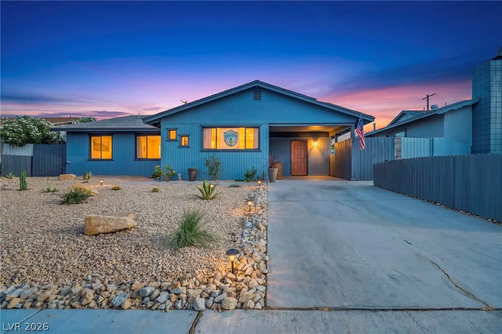 4525 Mayflower, Las Vegas, NV 89107