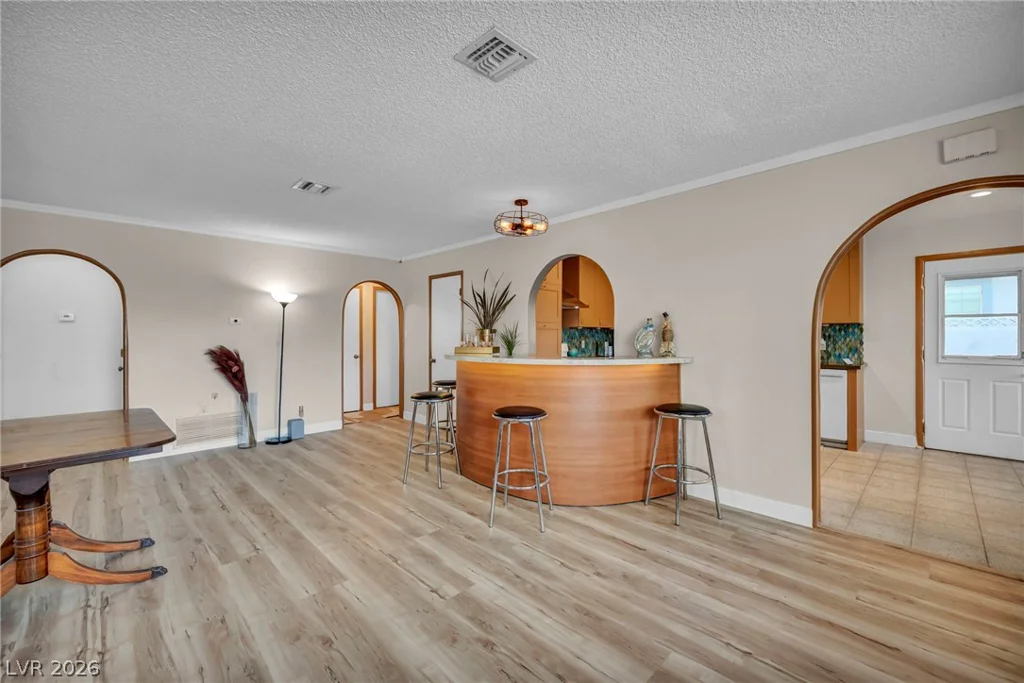 4525 Mayflower, Las Vegas, NV 89107