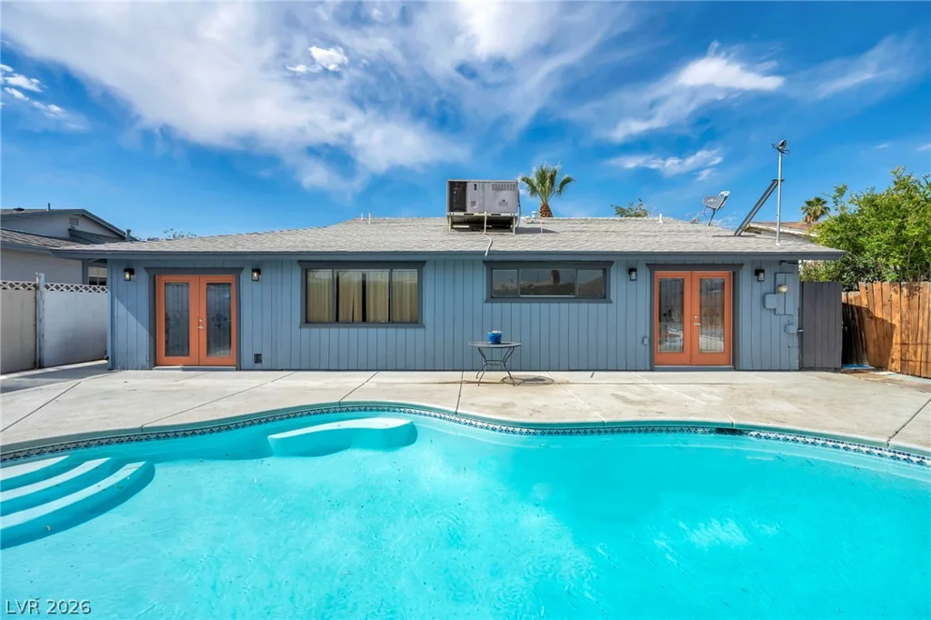 4525 Mayflower, Las Vegas, NV 89107