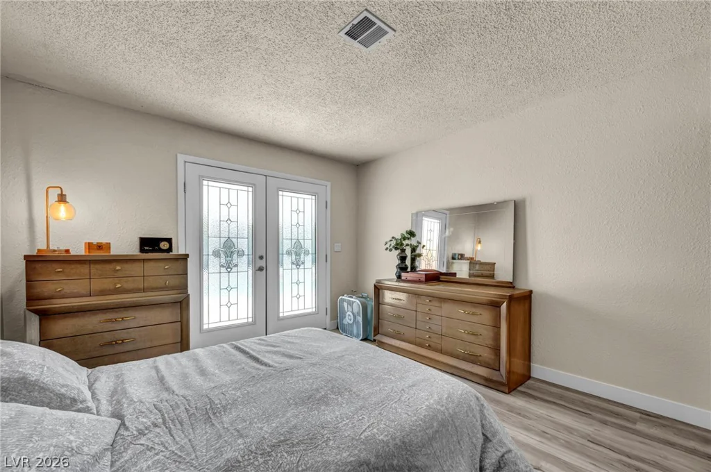 4525 Mayflower, Las Vegas, NV 89107