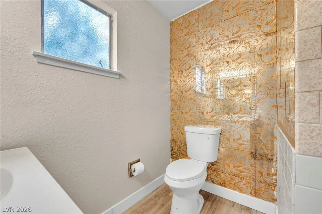 4525 Mayflower, Las Vegas, NV 89107