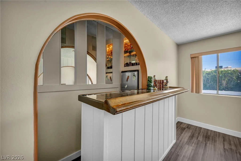 4525 Mayflower, Las Vegas, NV 89107