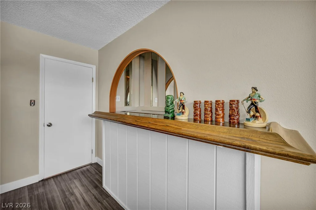 4525 Mayflower, Las Vegas, NV 89107