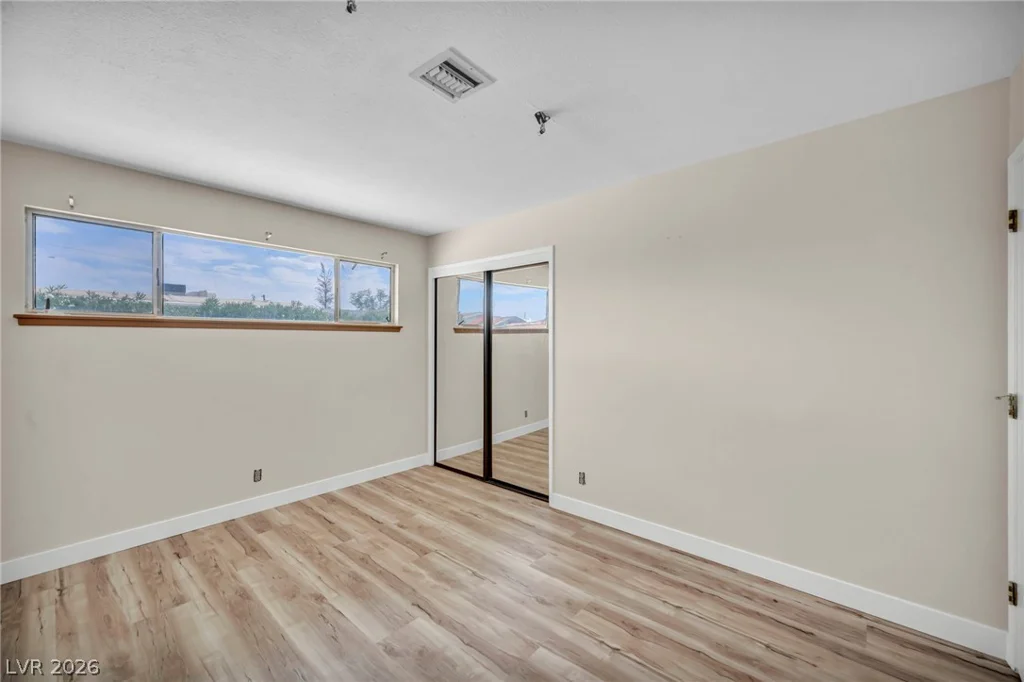 4525 Mayflower, Las Vegas, NV 89107