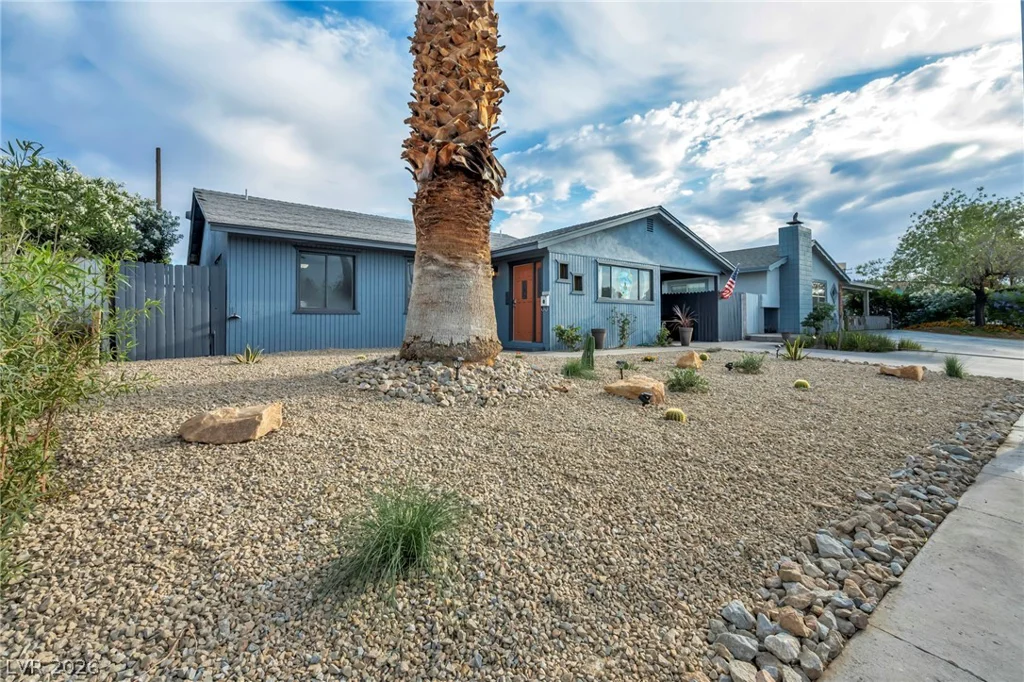 4525 Mayflower, Las Vegas, NV 89107