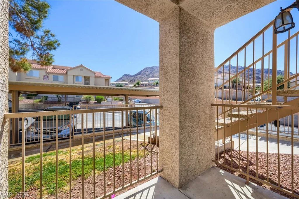 2110 Los Feliz, Las Vegas, NV 89156