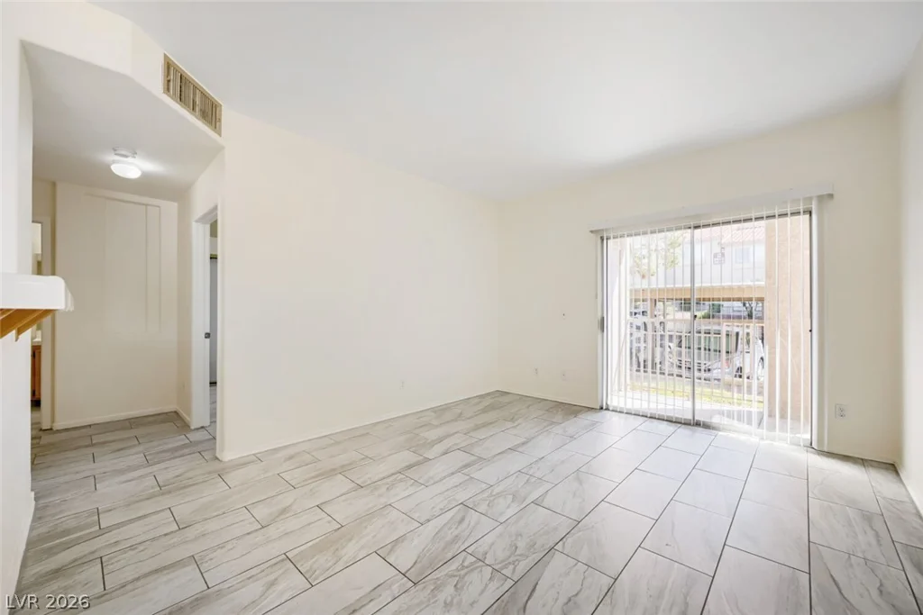 2110 Los Feliz, Las Vegas, NV 89156