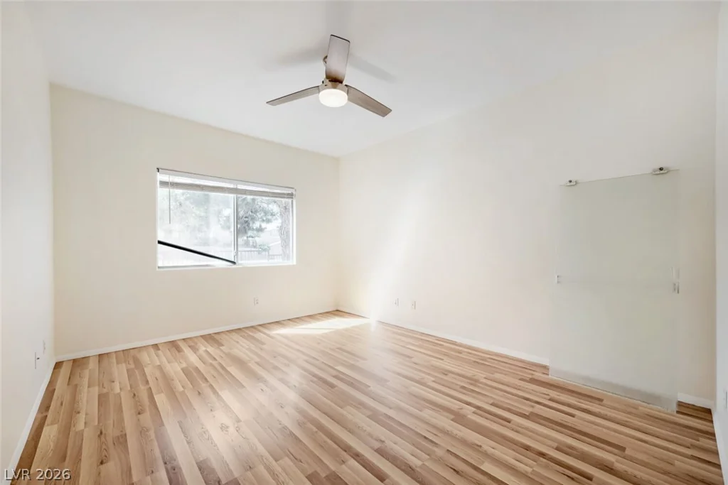 2110 Los Feliz, Las Vegas, NV 89156