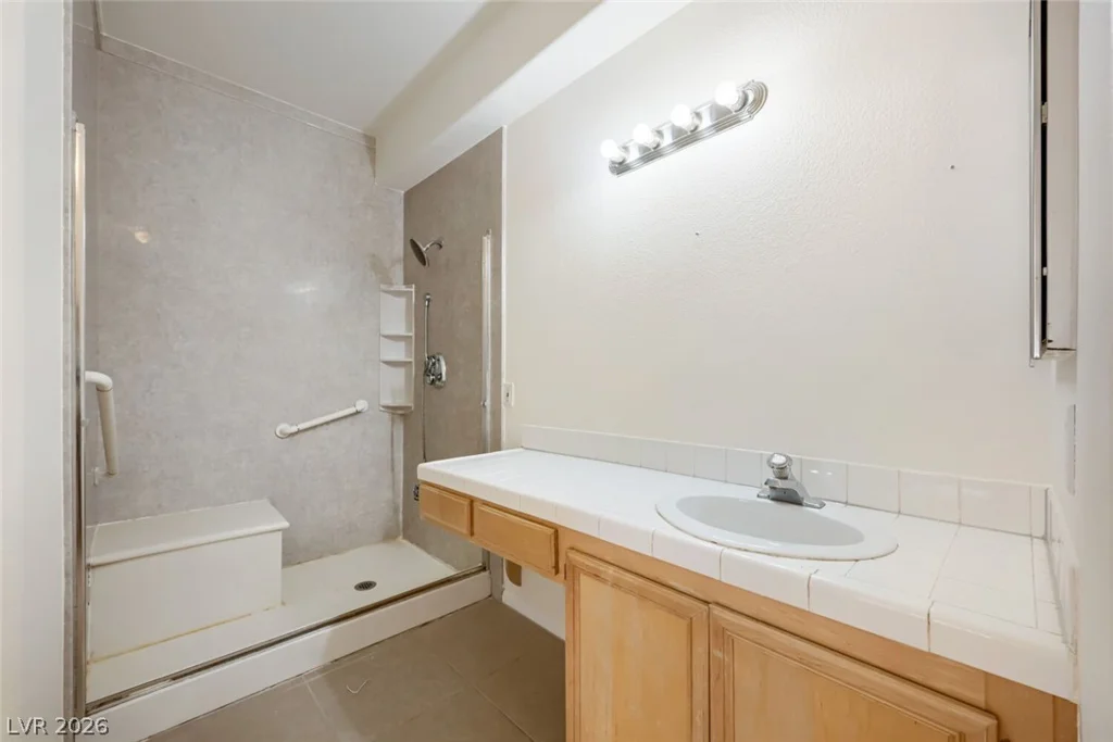 2110 Los Feliz, Las Vegas, NV 89156