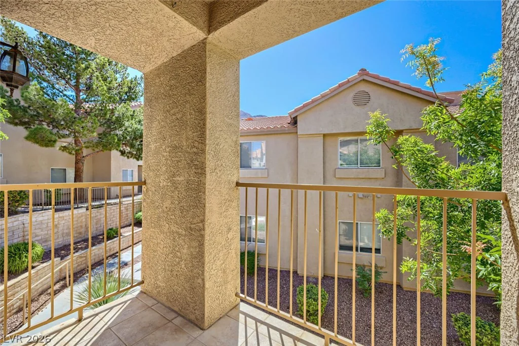 2110 Los Feliz, Las Vegas, NV 89156