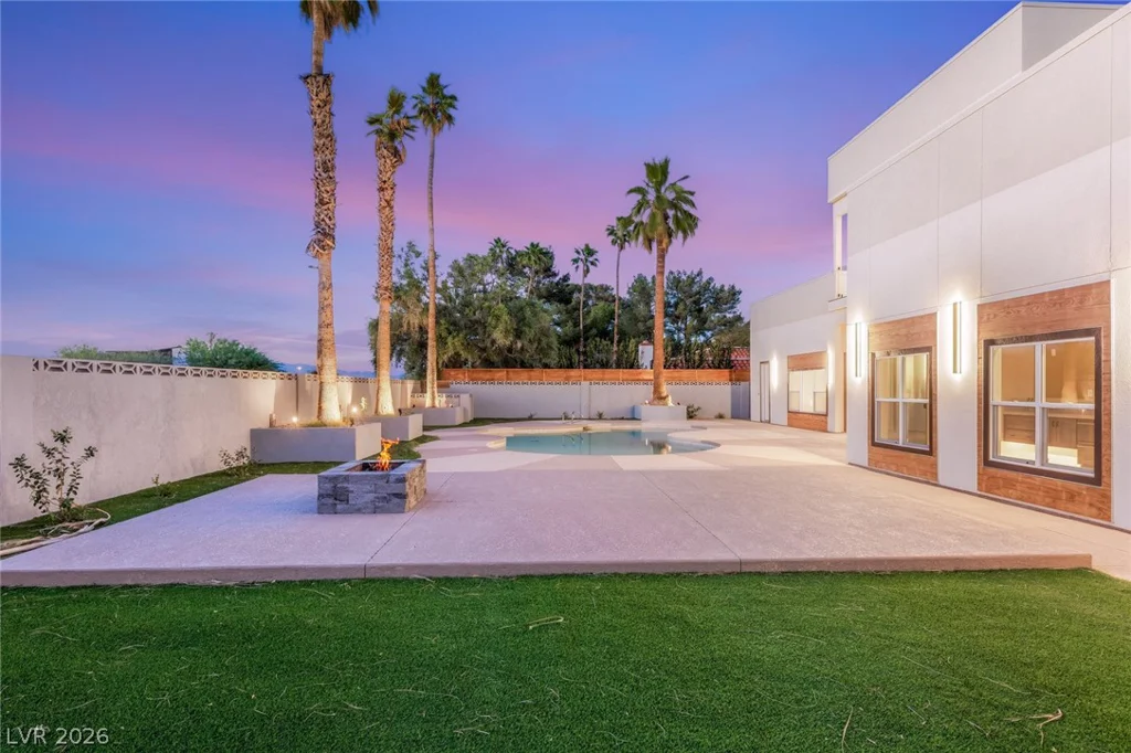 316 Lacy, Las Vegas, NV 89107