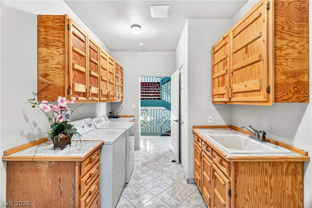 3629 Catalina, Laughlin, NV 89029