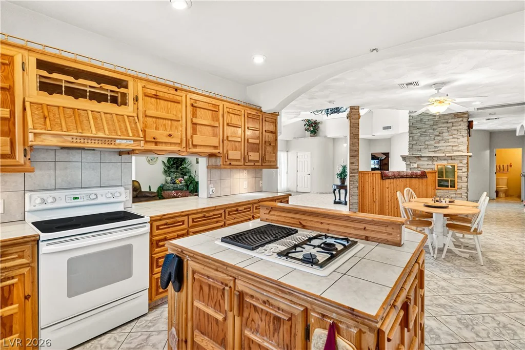 3629 Catalina, Laughlin, NV 89029