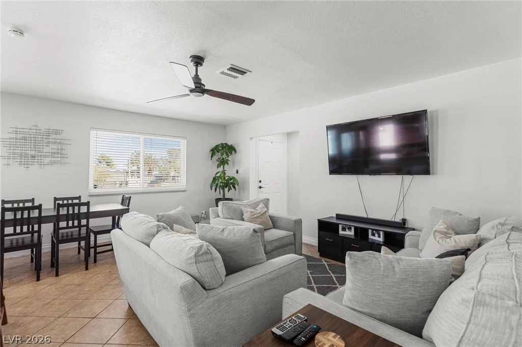 4261 Ridgeview, Las Vegas, NV 89103