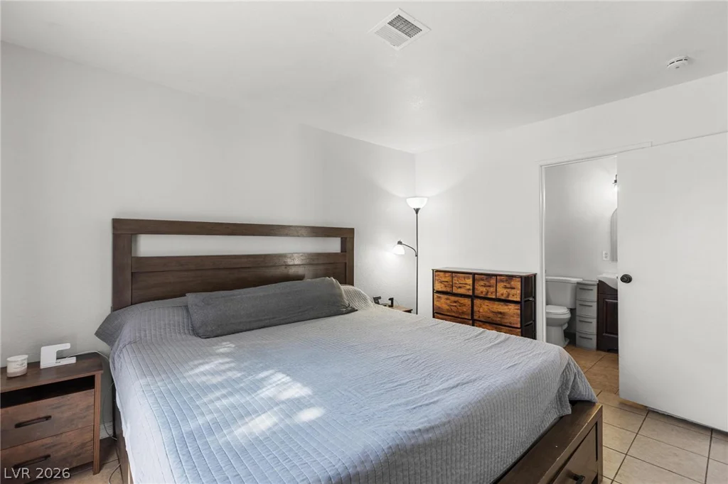4261 Ridgeview, Las Vegas, NV 89103