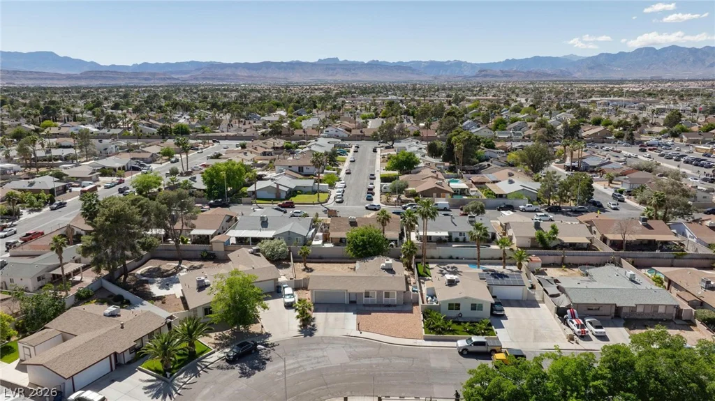 4261 Ridgeview, Las Vegas, NV 89103