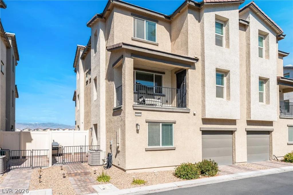 6953 Midnight Bronze, North Las Vegas, NV 89086