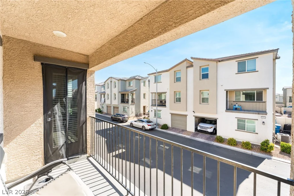 6953 Midnight Bronze, North Las Vegas, NV 89086