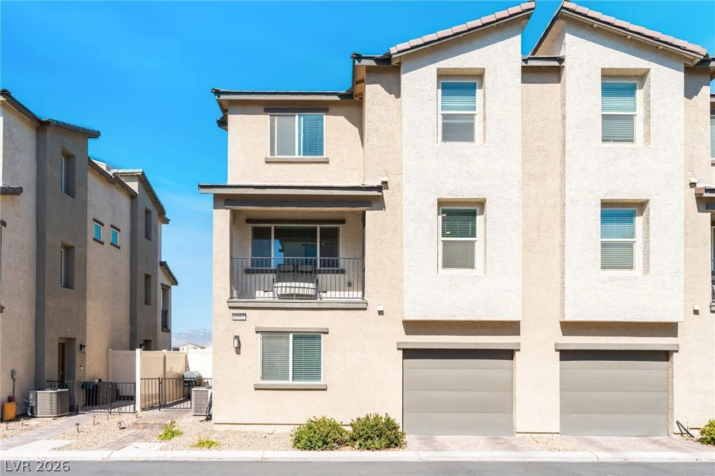 6953 Midnight Bronze, North Las Vegas, NV 89086