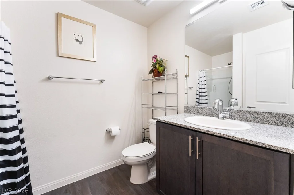 6953 Midnight Bronze, North Las Vegas, NV 89086