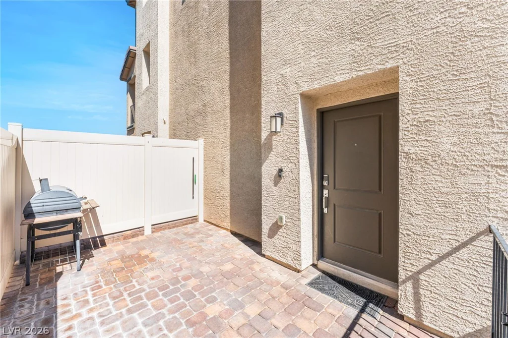 6953 Midnight Bronze, North Las Vegas, NV 89086