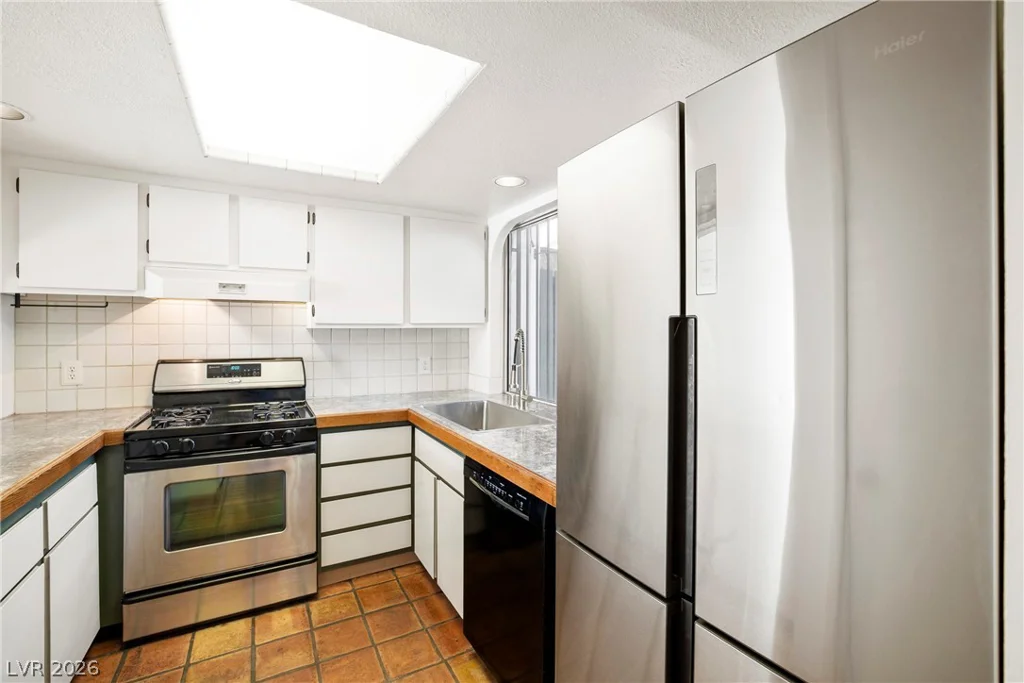 4288 Kona Coast, Las Vegas, NV 89121