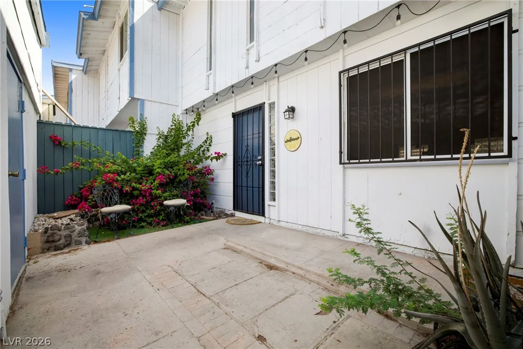 4288 Kona Coast, Las Vegas, NV 89121