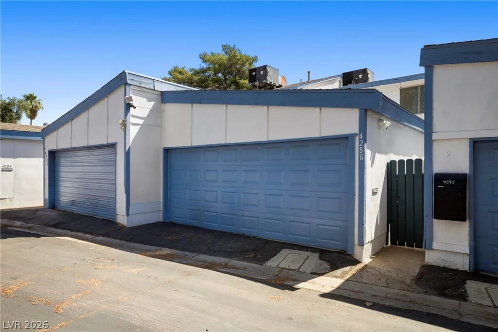 4288 Kona Coast, Las Vegas, NV 89121