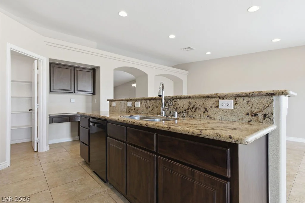 10232 Punch Bowl Falls, Las Vegas, NV 89131