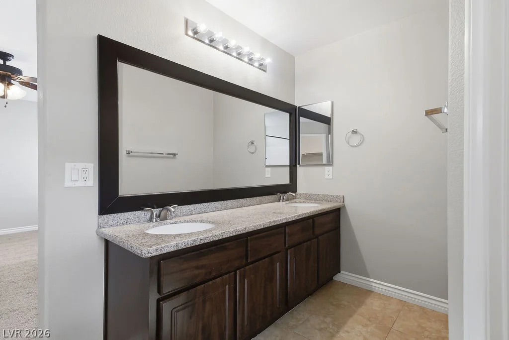 10232 Punch Bowl Falls, Las Vegas, NV 89131