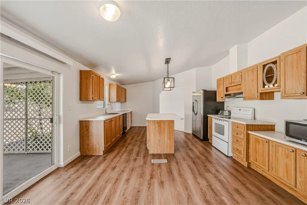 1890 Dyer, Pahrump, NV 89048