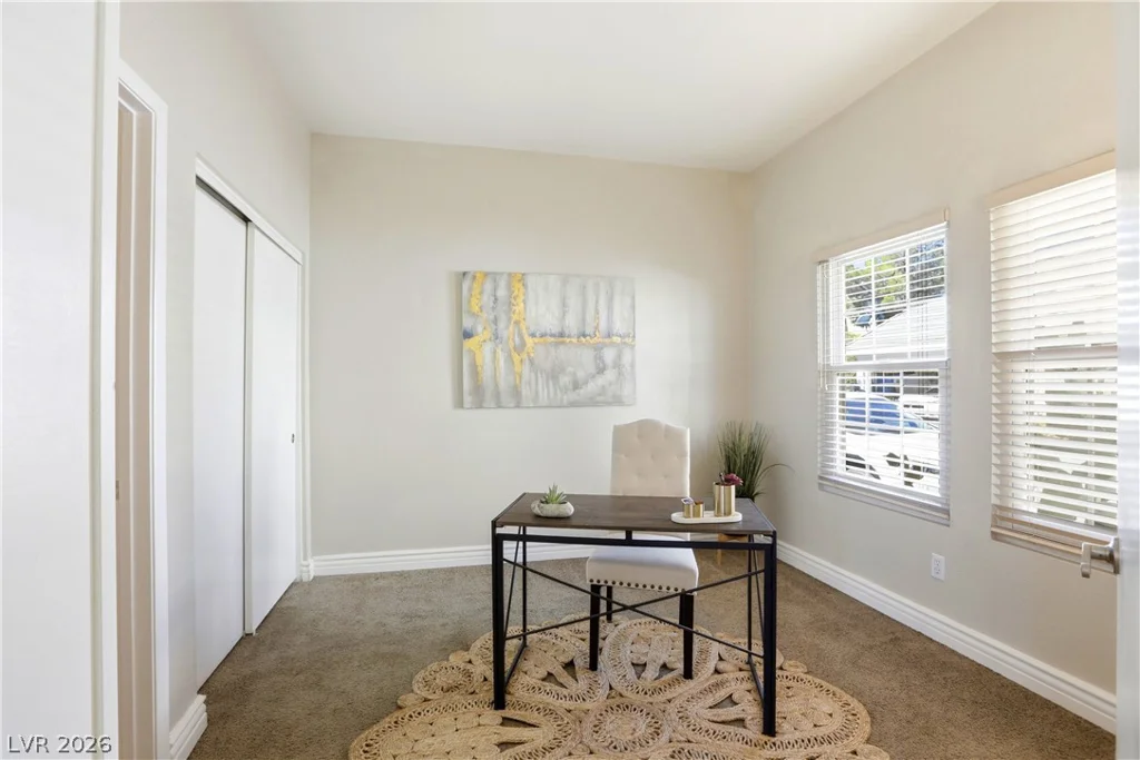 5252 Green Forest, Las Vegas, NV 89118