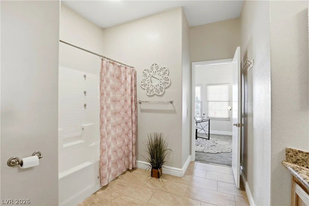 5252 Green Forest, Las Vegas, NV 89118