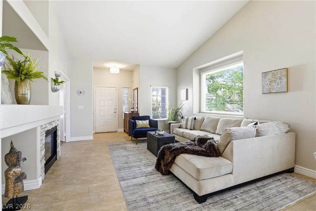 5252 Green Forest, Las Vegas, NV 89118
