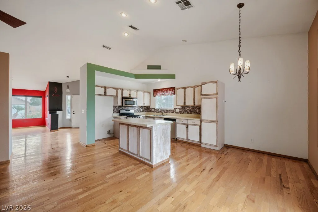 4789 Carefree, Las Vegas, NV 89122