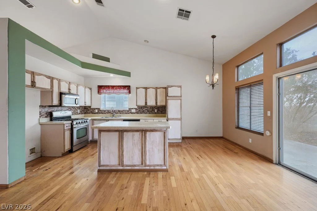 4789 Carefree, Las Vegas, NV 89122