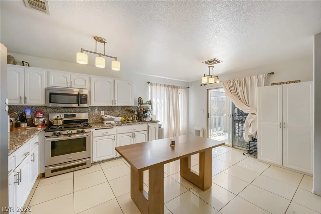 581 River Bed, Las Vegas, NV 89110