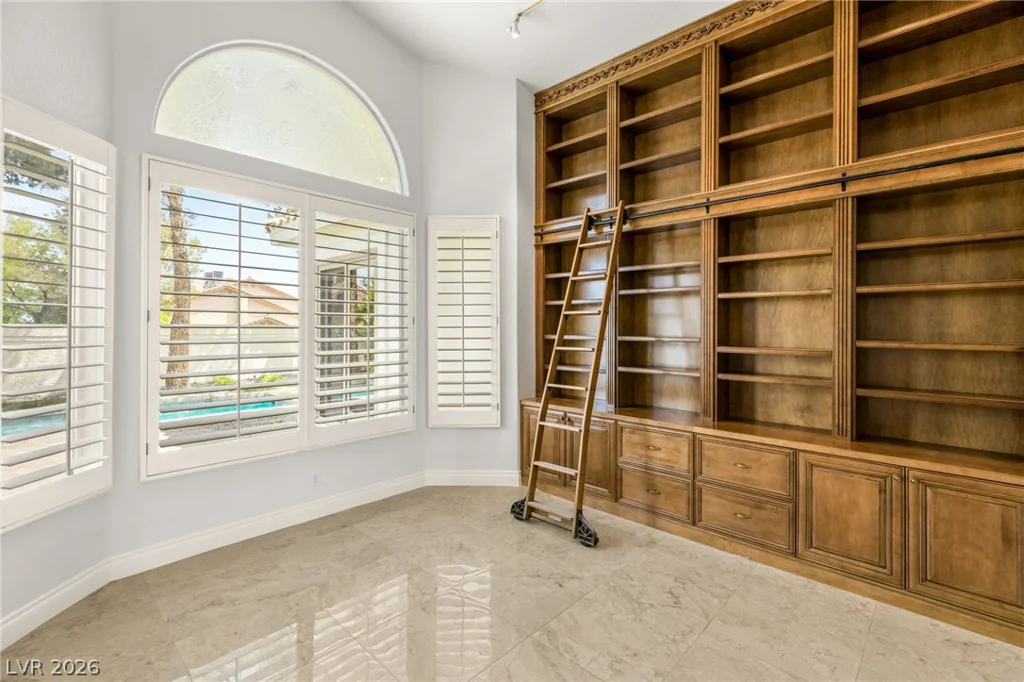 8924 Echo Ridge, Las Vegas, NV 89117