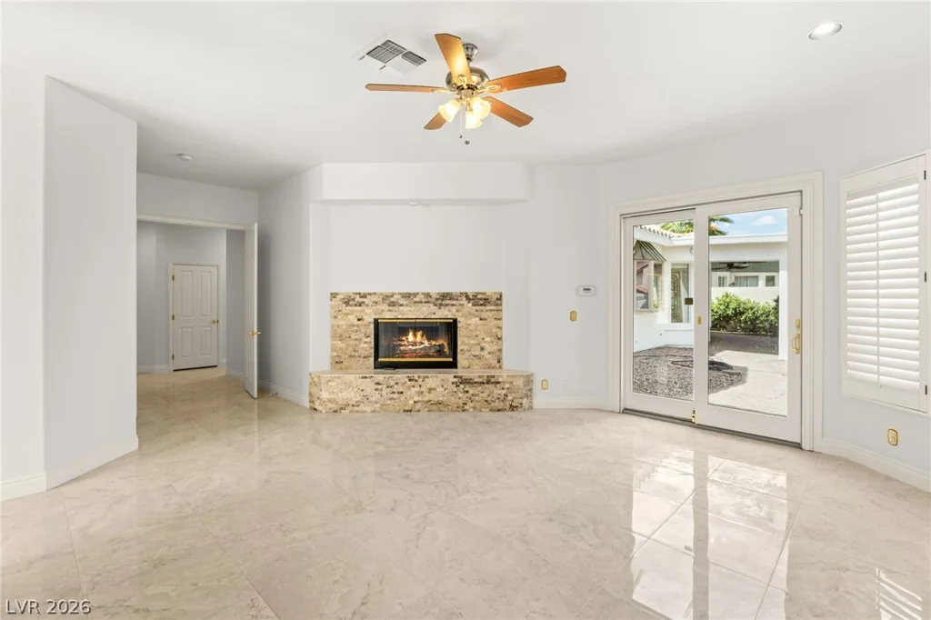 8924 Echo Ridge, Las Vegas, NV 89117