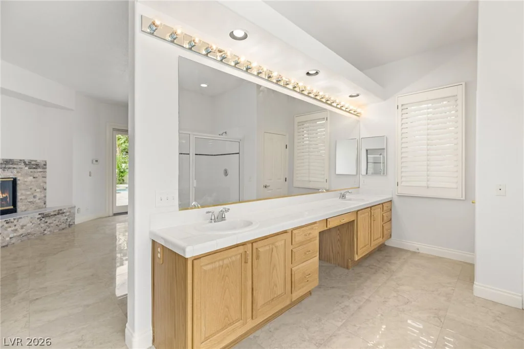 8924 Echo Ridge, Las Vegas, NV 89117