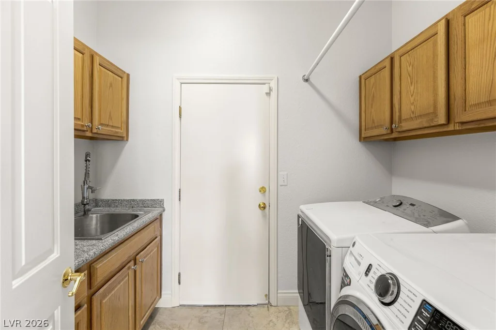 8924 Echo Ridge, Las Vegas, NV 89117