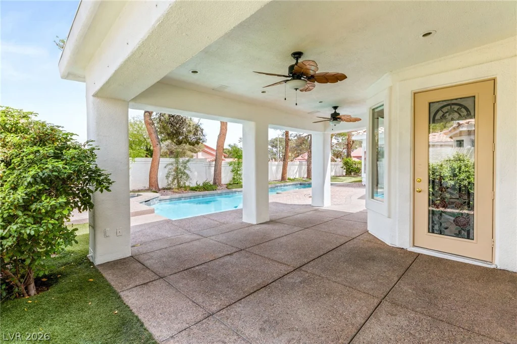 8924 Echo Ridge, Las Vegas, NV 89117