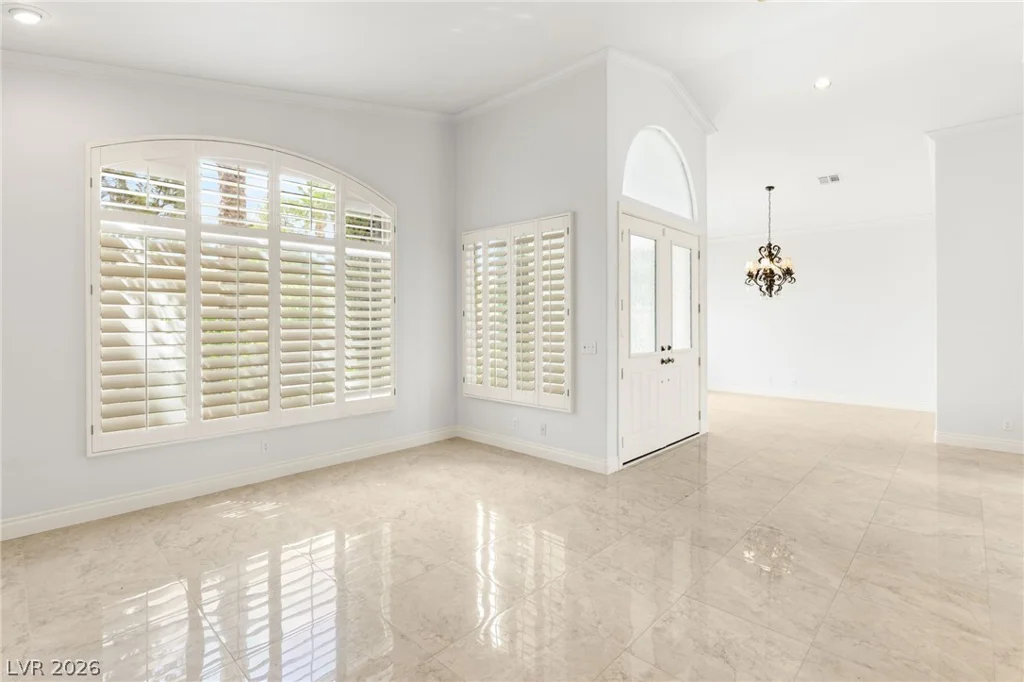 8924 Echo Ridge, Las Vegas, NV 89117
