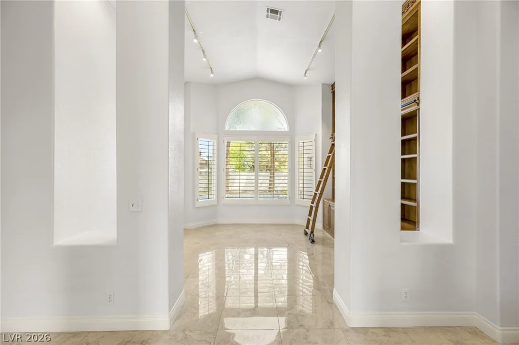 8924 Echo Ridge, Las Vegas, NV 89117